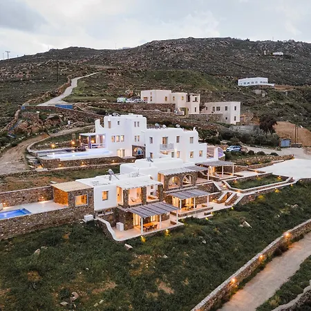 Koumi Homes Mykonos דירה פטליה